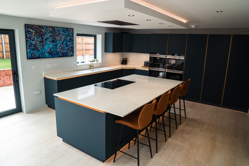 AG Quartz Blanco Statuario (cabinetry by K Interiors British & German Kitchens)