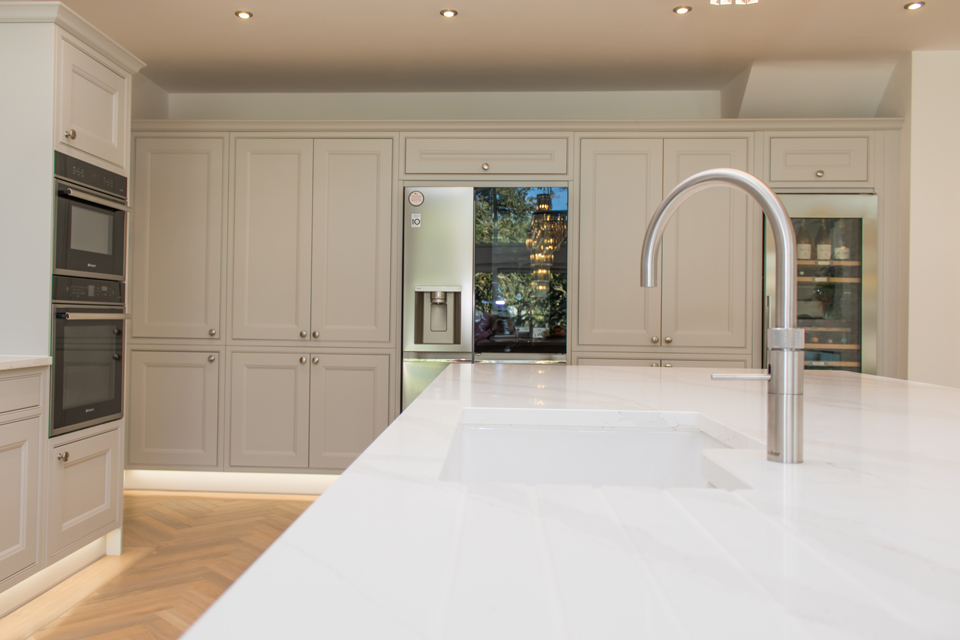 AG Quartz Calacatta Luxo (cabinetry by Paul Rowles Kitchens)